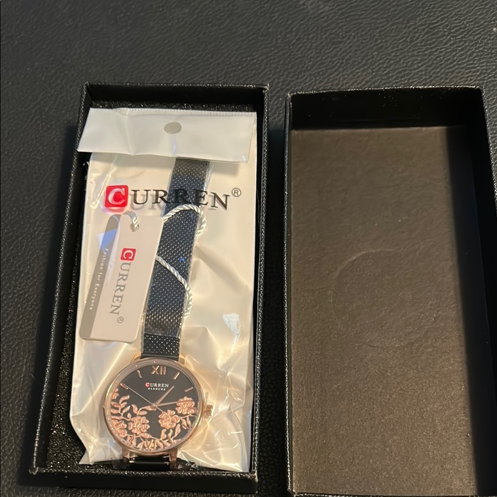 NWT Cutren Ladies Watch